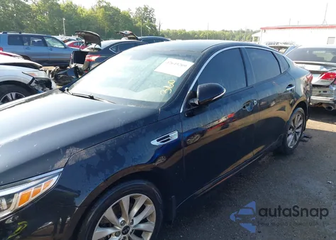 2018 Kia Optima S z USA, uszkodzony, nr VIN 5XXGT4L34JG206375